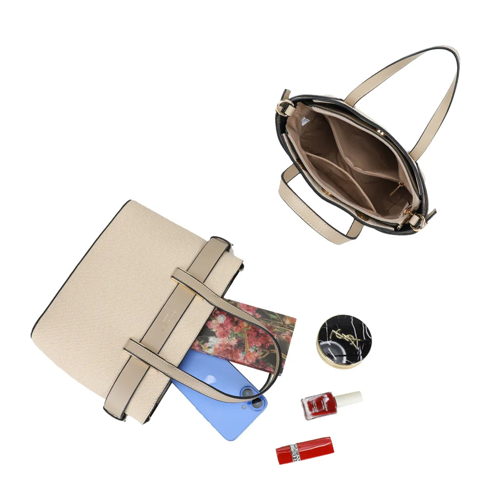 Intérieur du sac Eden taupe : compartiment zippé et poches pour téléphone, carnet et maquillage – réf. DQ-8714-1