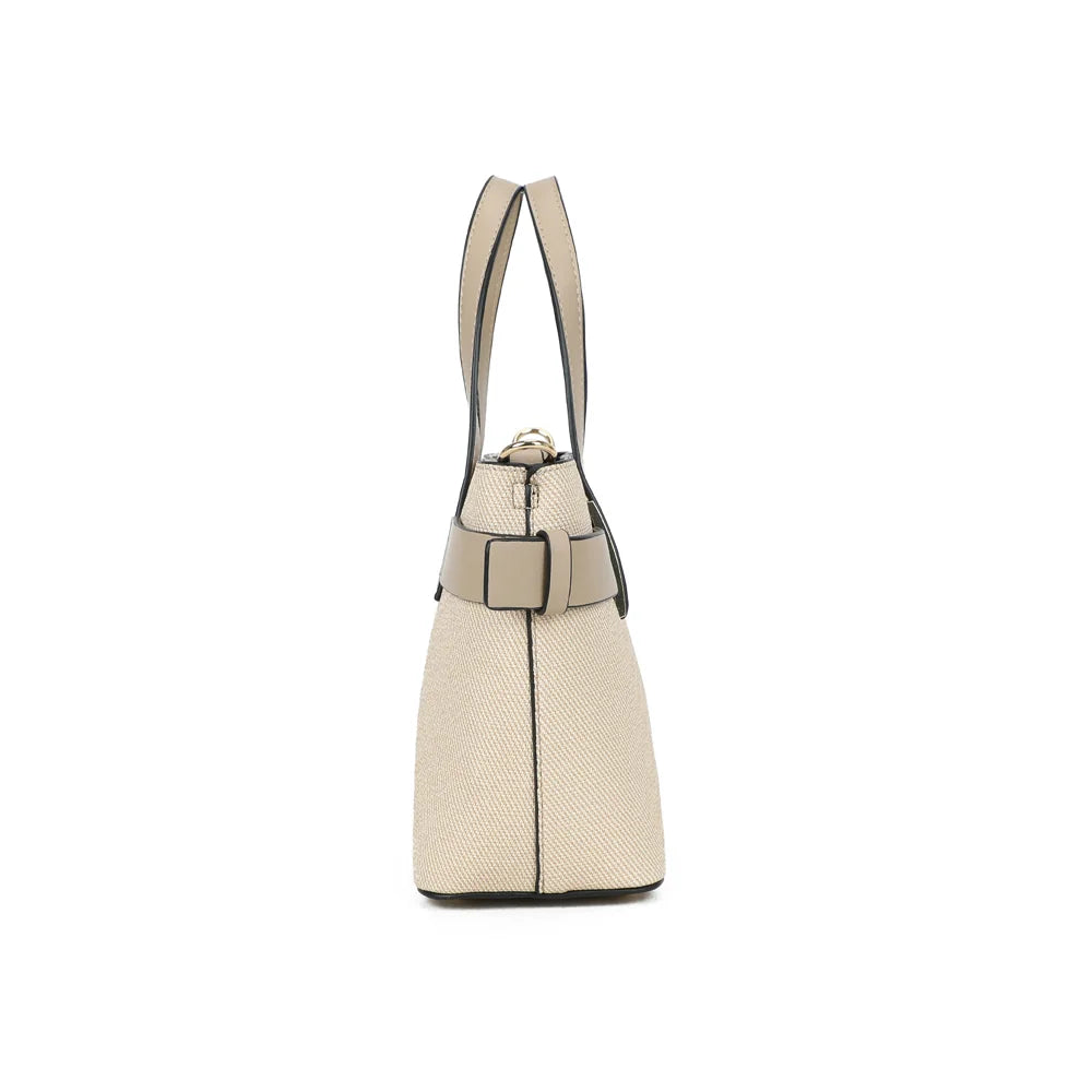 Profil du sac Eden taupe : 10 cm de profondeur et anneaux dorés pour fixer la bandoulière amovible – réf. DQ-8714-1
