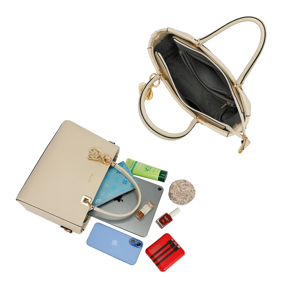 Intérieur du sac Élancia beige fermé par zip, assez spacieux pour téléphone, pochette et tablette – réf. DQ-8696