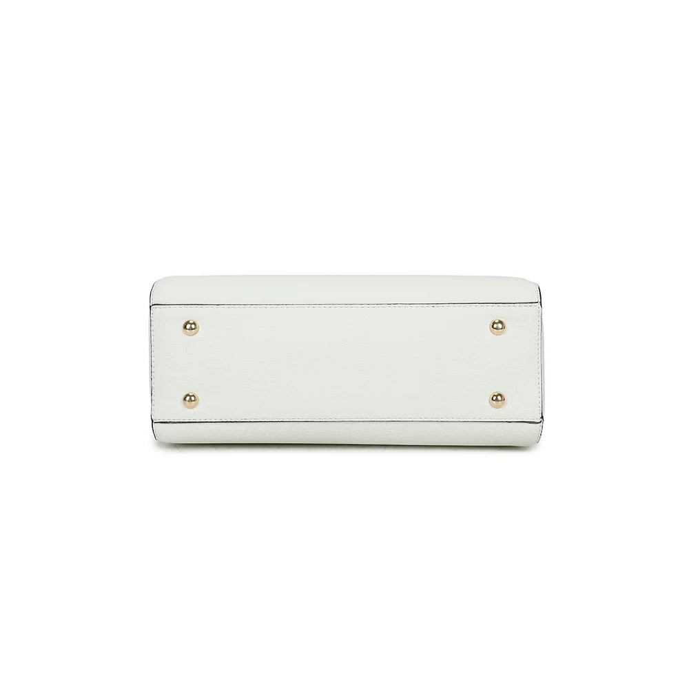 Dessous du sac Élancia blanc : fond plat qui garde au sac sa forme bien structurée – réf. DQ-8696