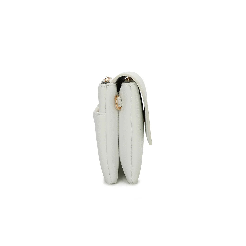 Profil de la pochette Elara blanc : format fin de 4 cm de profondeur, mousqueton doré – réf. SF-69033