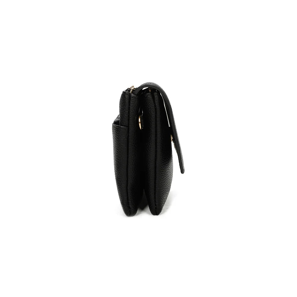 Profil de la pochette Elara noir : format fin de 4 cm de profondeur, mousqueton doré – réf. SF-69033