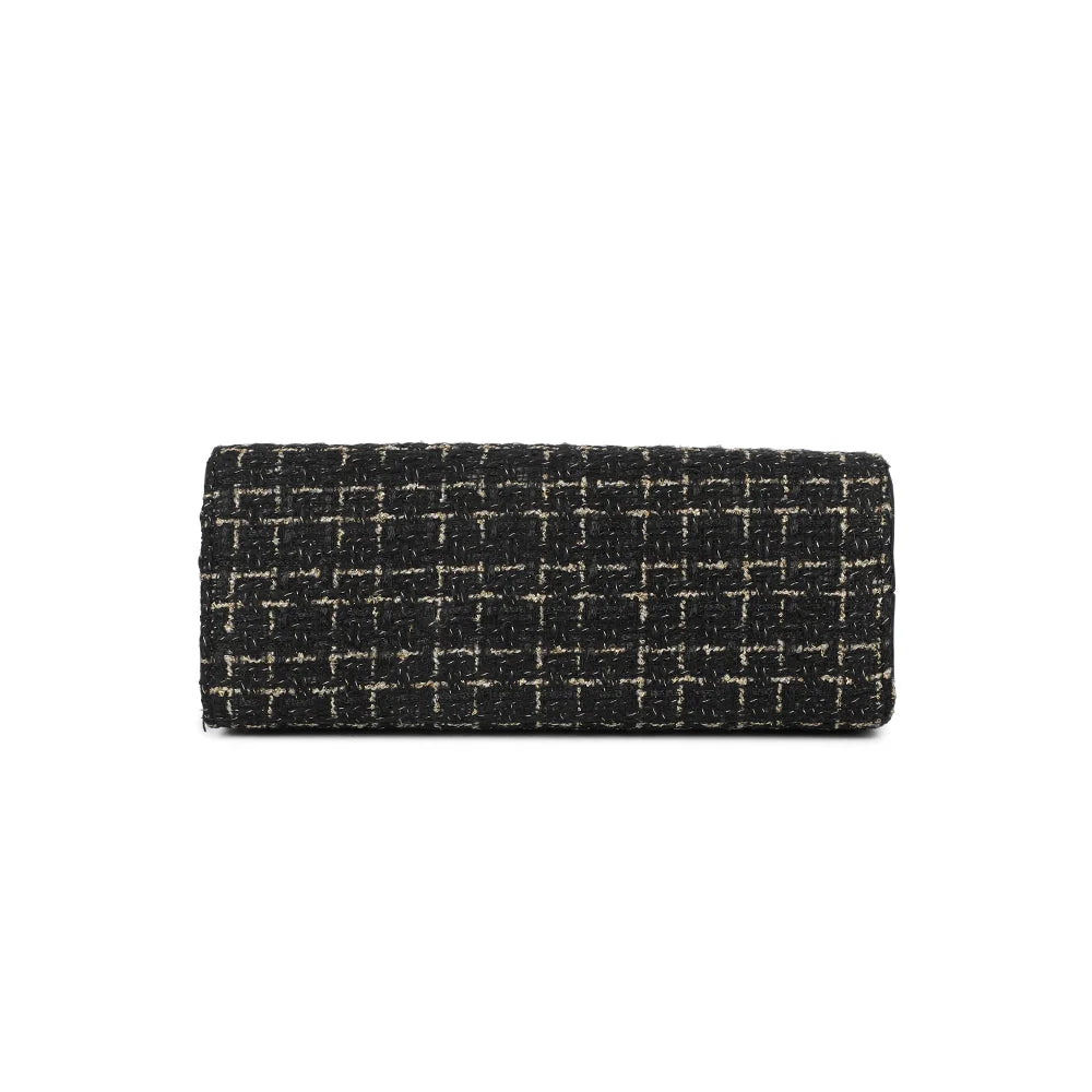 Dessous du sac Élia noir, une base plate et structurée qui lui permet de tenir droit – réf. C-0169-5
