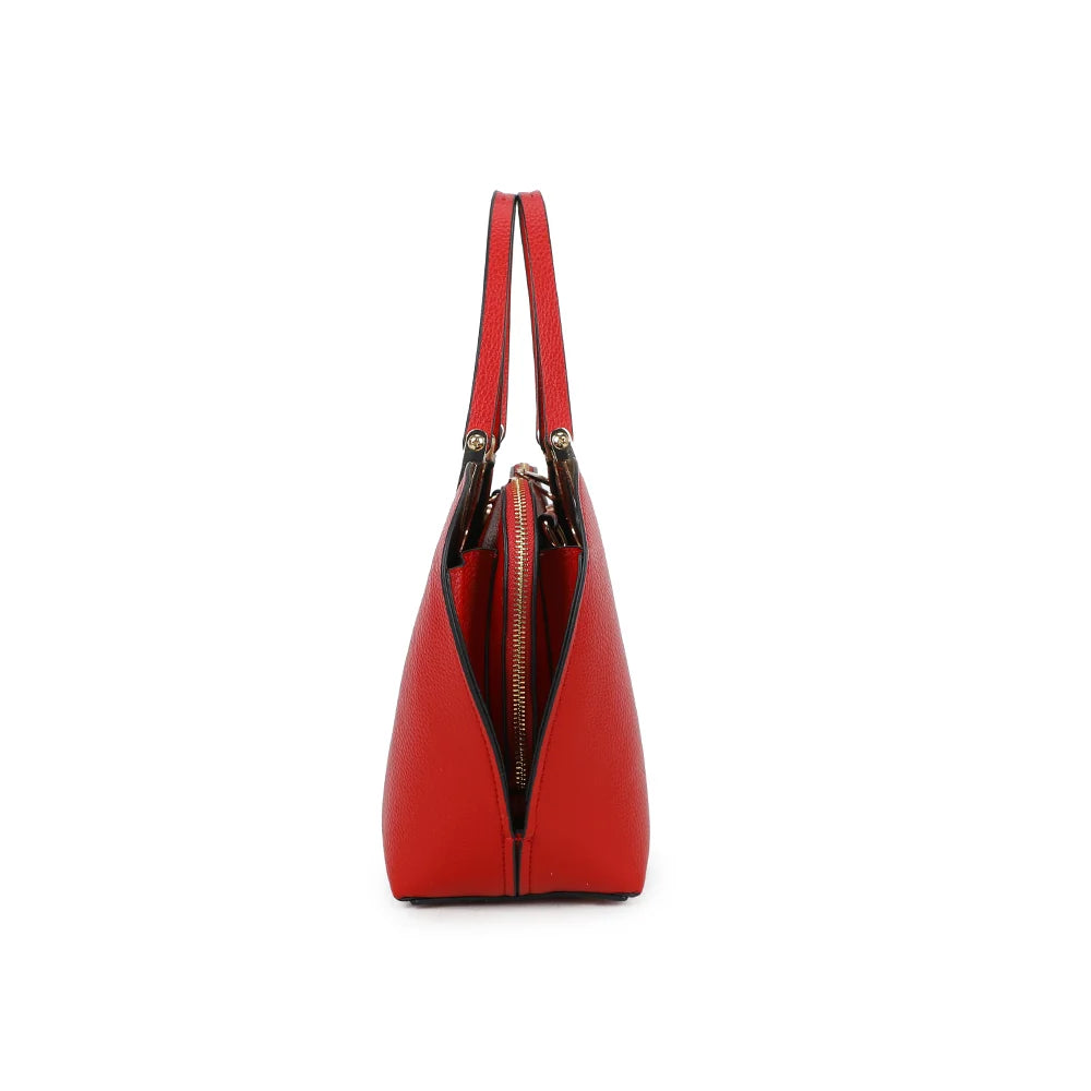 Profil du sac Élora rouge : soufflets évasés et compartiments latéraux ouverts – réf. M-9382-1