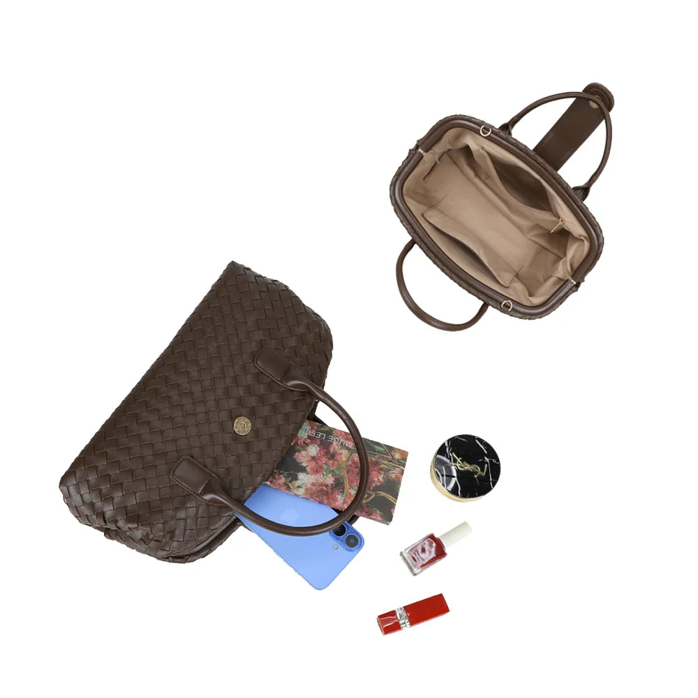 Intérieur du sac Émeraude Douce café : compartiment principal doublé et poche intérieure pour les essentiels – réf. DG-5809