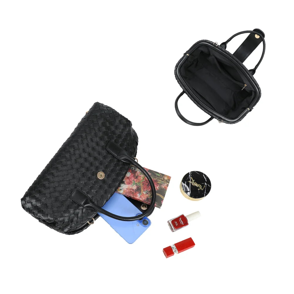 Intérieur du sac Émeraude Douce noir : compartiment principal doublé et poche intérieure pour les essentiels – réf. DG-5809
