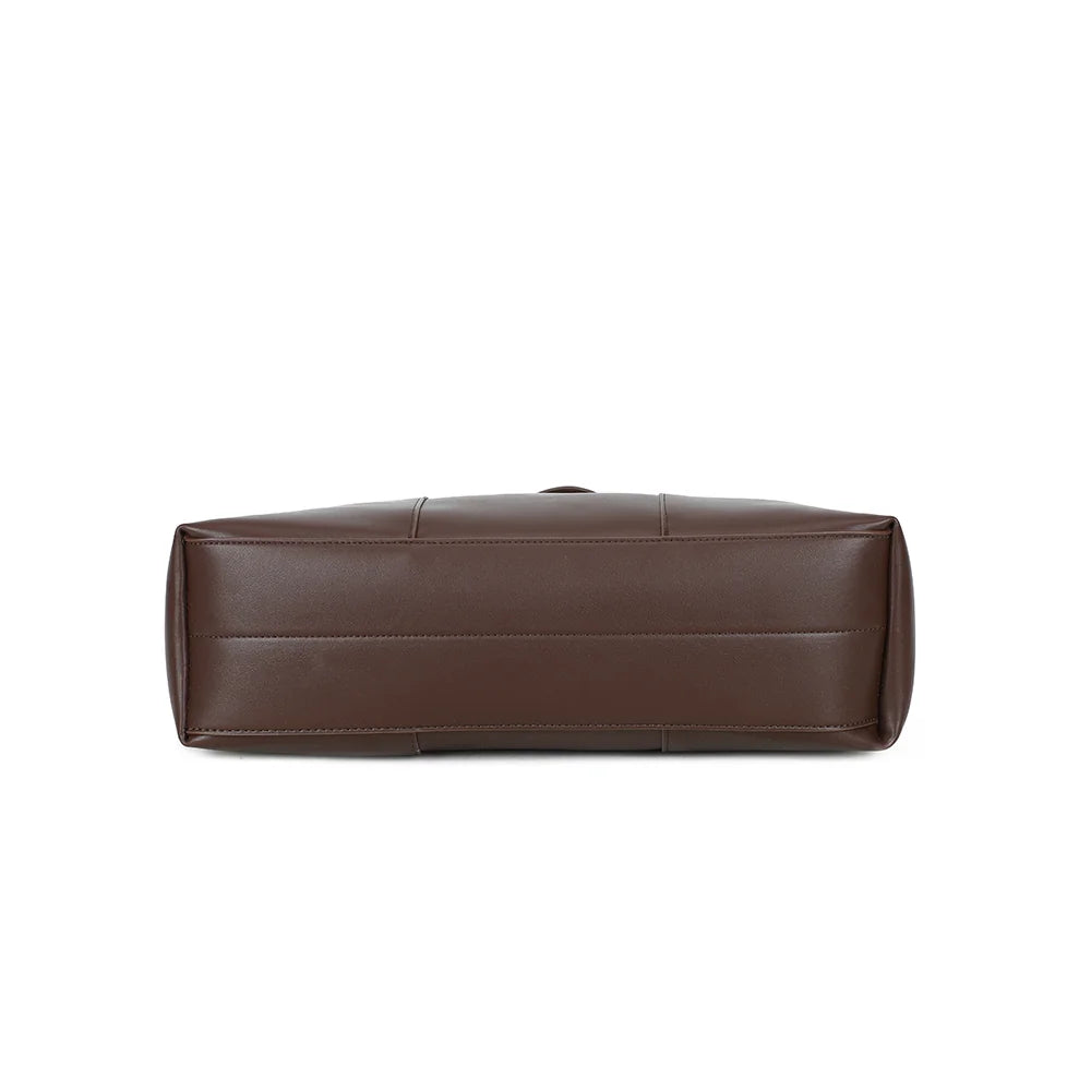 Dessous de l’Erythéa café : base rectangulaire de 38 × 11 cm en synthétique lisse – réf. R-2027