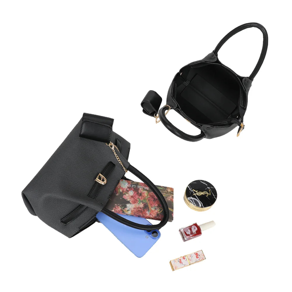 Intérieur doublé d’Esmée noir, ouverture large pour téléphone, portefeuille et maquillage – réf. A-9156-1