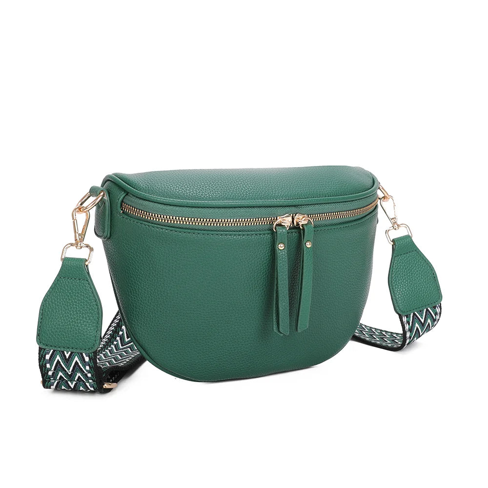 Essentiel sac banane femme à bandoulière vert foncé, vue de trois quarts – Gallantry Paris – réf. Z-83051