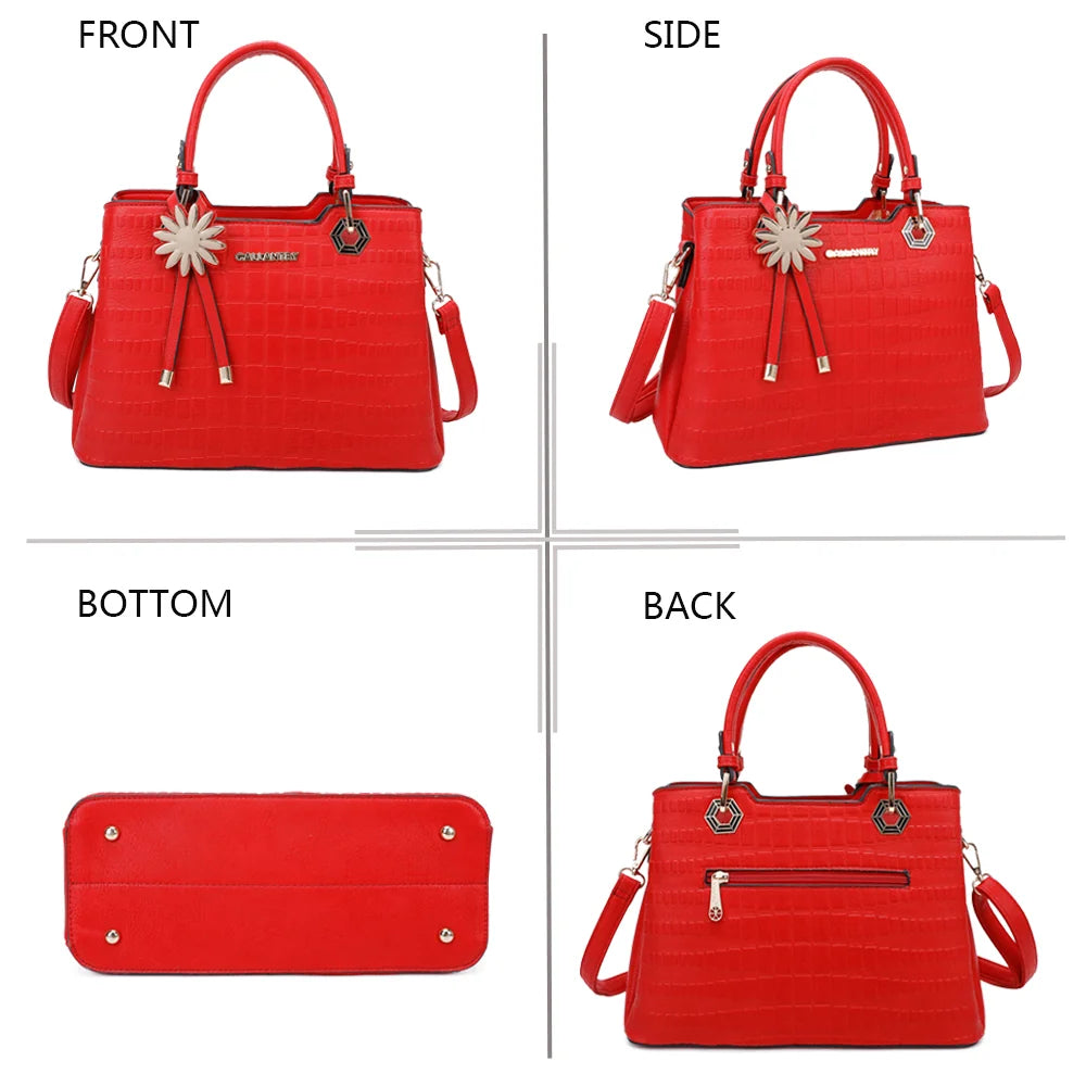 Fiora rouge sous quatre angles : face, côté, dessous et dos du sac à main embossé – réf. M-9354