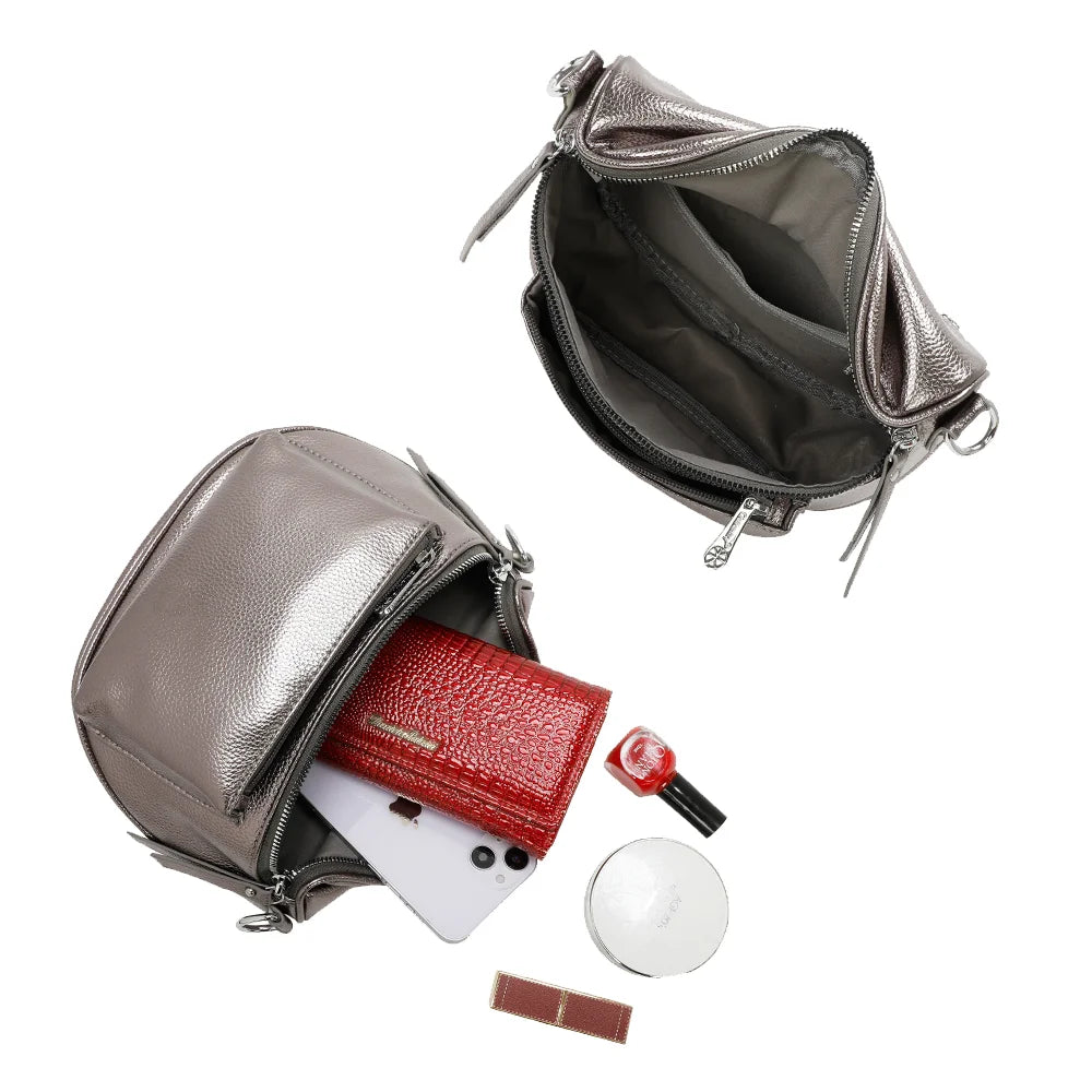 Intérieur du Glamour Shiny taupe : compartiment zippé qui accueille portefeuille, smartphone et maquillage – réf. Z-83047-1