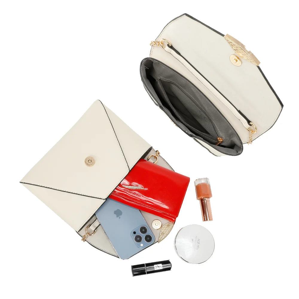 Intérieur de Grenat beige : compartiment principal et poche zippée pour téléphone et clés – réf. R-1697