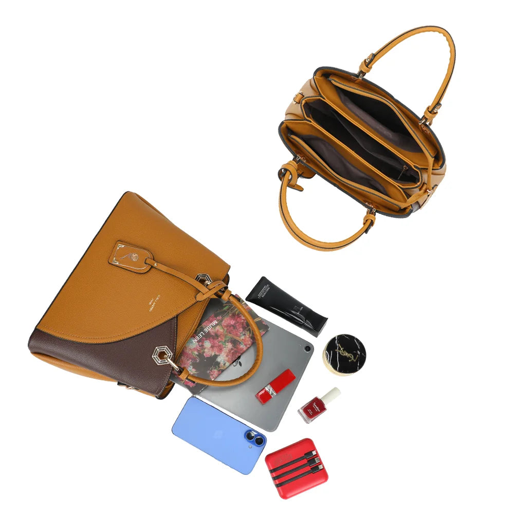 Intérieur de l’Harmonie Trio jaune foncé : trois compartiments pour ranger téléphone, maquillage et tablette – réf. M-9431