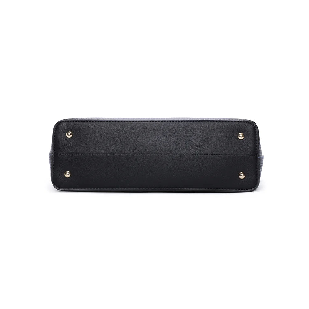Dessous du Jolie bleu : base noire assortie aux bandes en relief du modèle – réf. M-7422
