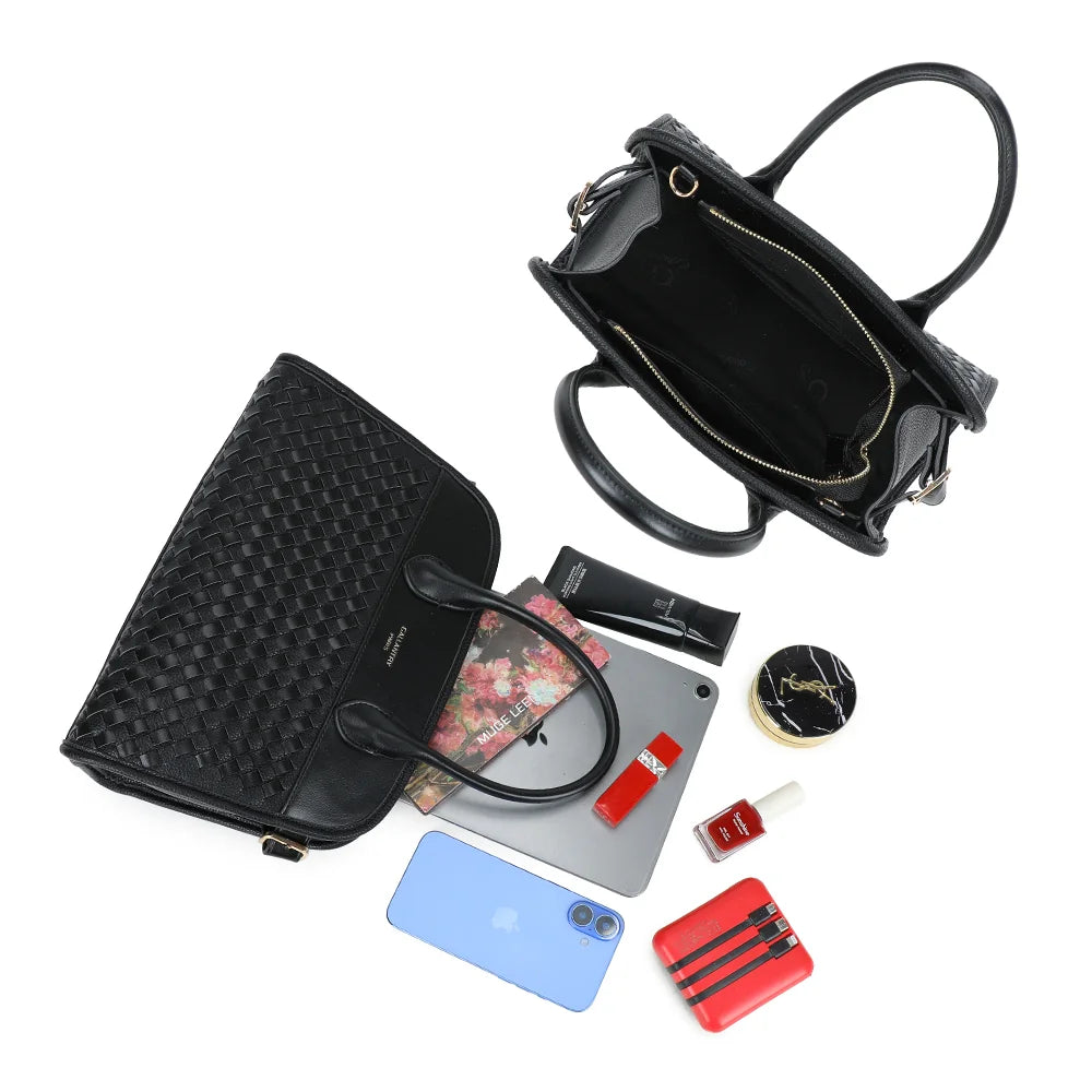 Intérieur de Juliette noir : ouverture zippée et compartiment doublé pour vos essentiels du quotidien – réf. DG-5818