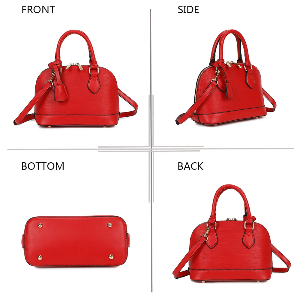 L'Éclat Mini rouge sous quatre angles : face, côté, dessous et dos de ce petit sac bombé – réf. DQ-8596-5