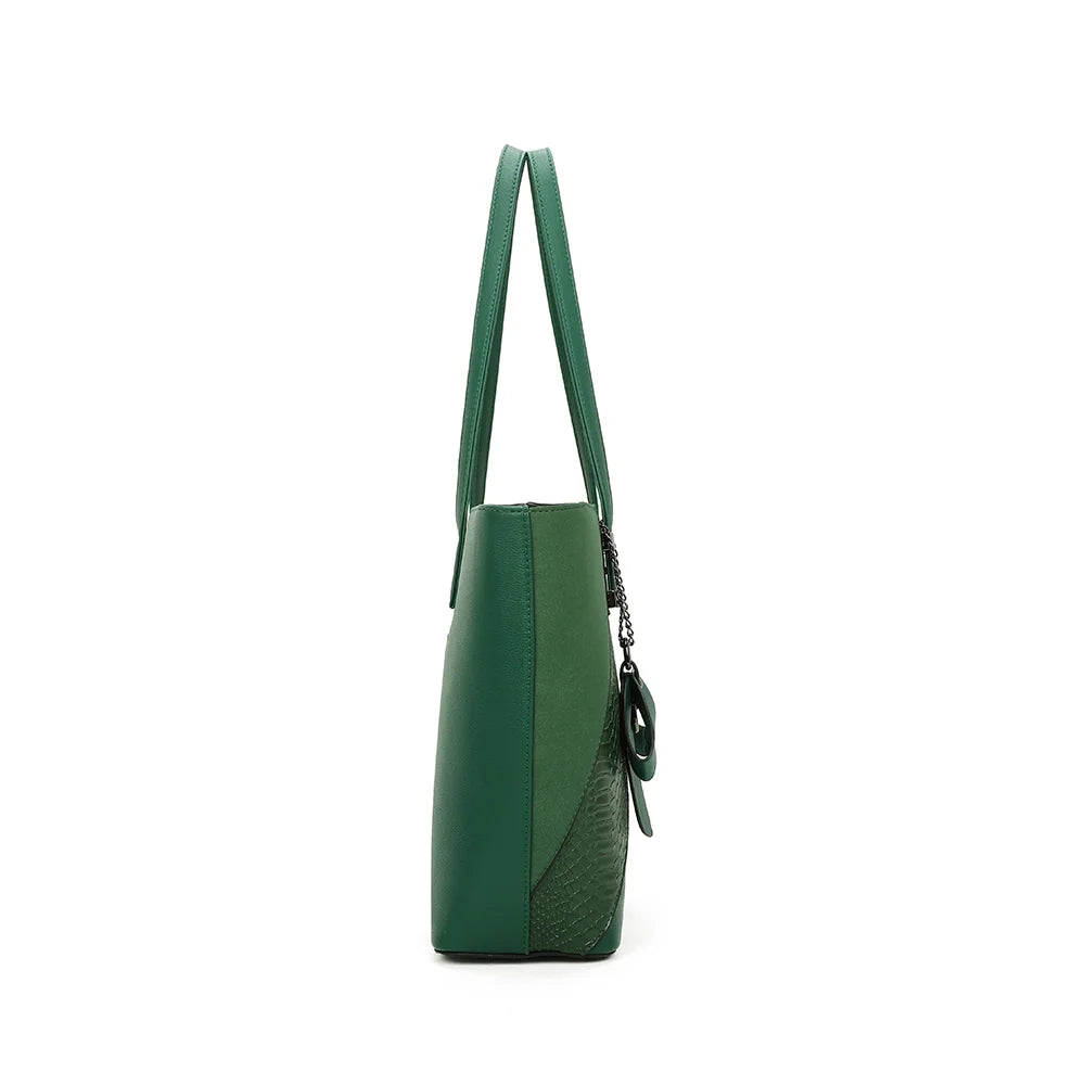 Profil de L'ingénieuse vert : 12 cm de profondeur pour les essentiels du quotidien – réf. M-9329-36