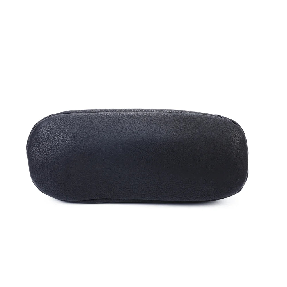 Dessous de L’Organisé Compact noir, simili cuir grainé souple aux finitions surpiquées – réf. M-9263-3