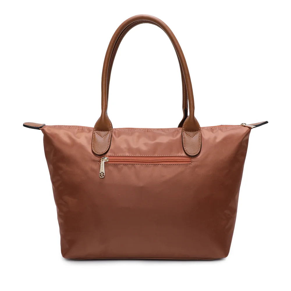 Dos de La Balade Medium camel : nylon uni et anses marron surpiquées cousues sur le haut du sac – réf. Z-03