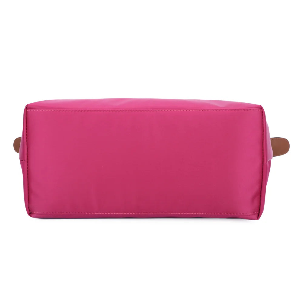 Dessous de La Balade Medium fuschia, vue de la base en nylon et des coutures du sac cabas – réf. Z-03