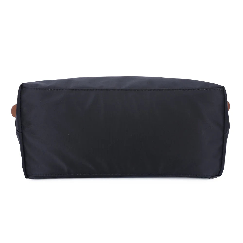 Dessous de La Balade Medium noir, vue de la base en nylon et des coutures du sac cabas – réf. Z-03