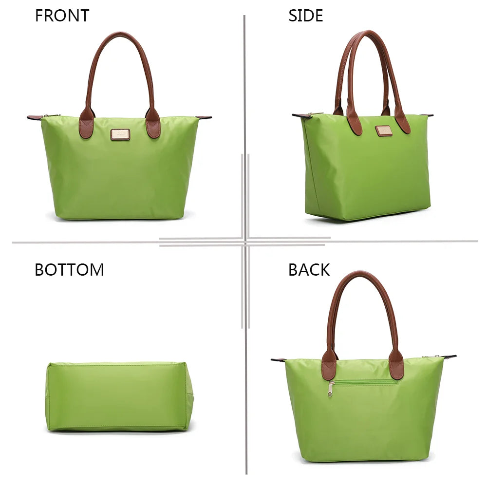 La Balade Medium vert pomme sous quatre angles : face, profil, dessous et dos du sac en nylon – réf. Z-03