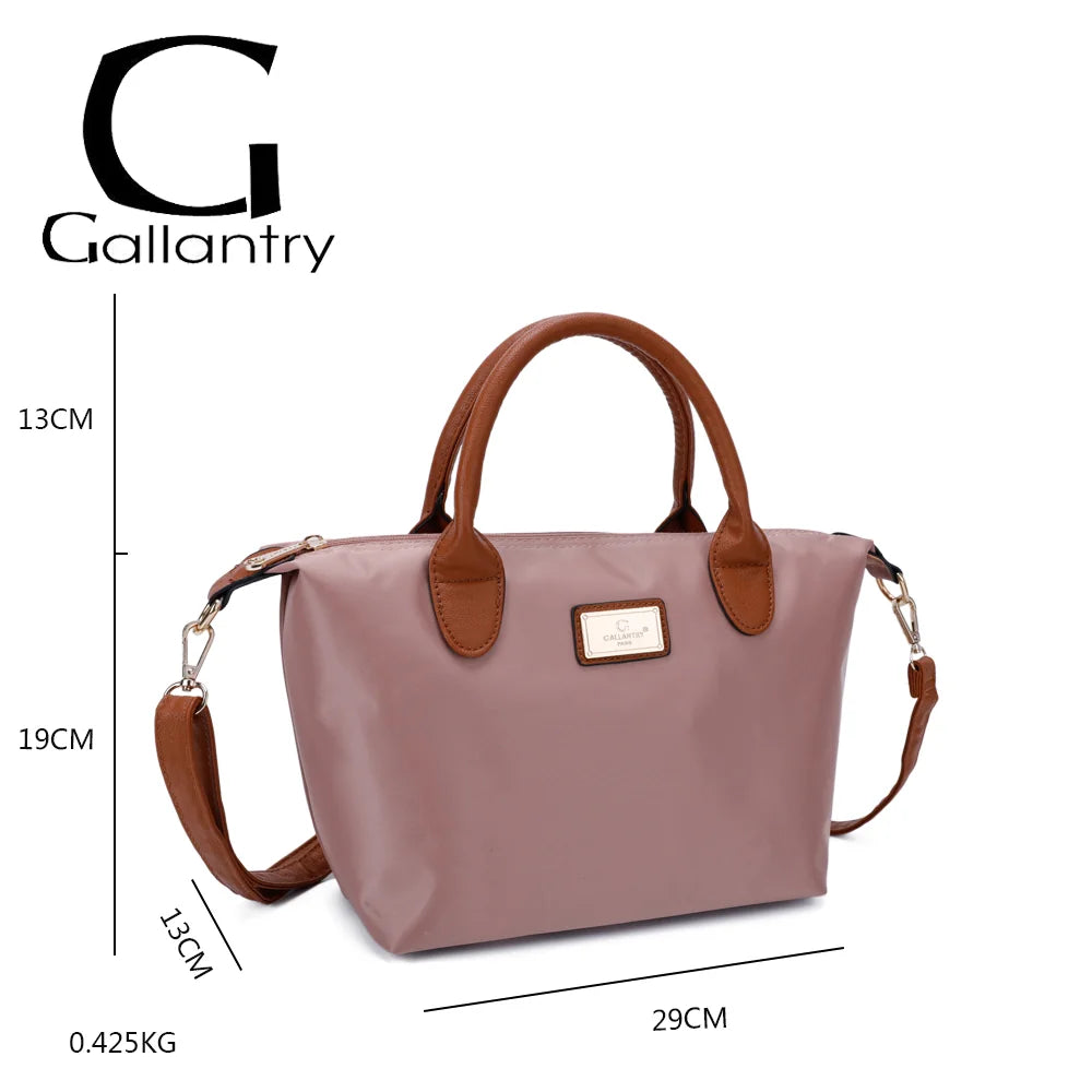 Dimensions de La Balade rose foncé : 29 × 13 × 19 cm, poignées de 13 cm, environ 0,43 kg – réf. Z-01