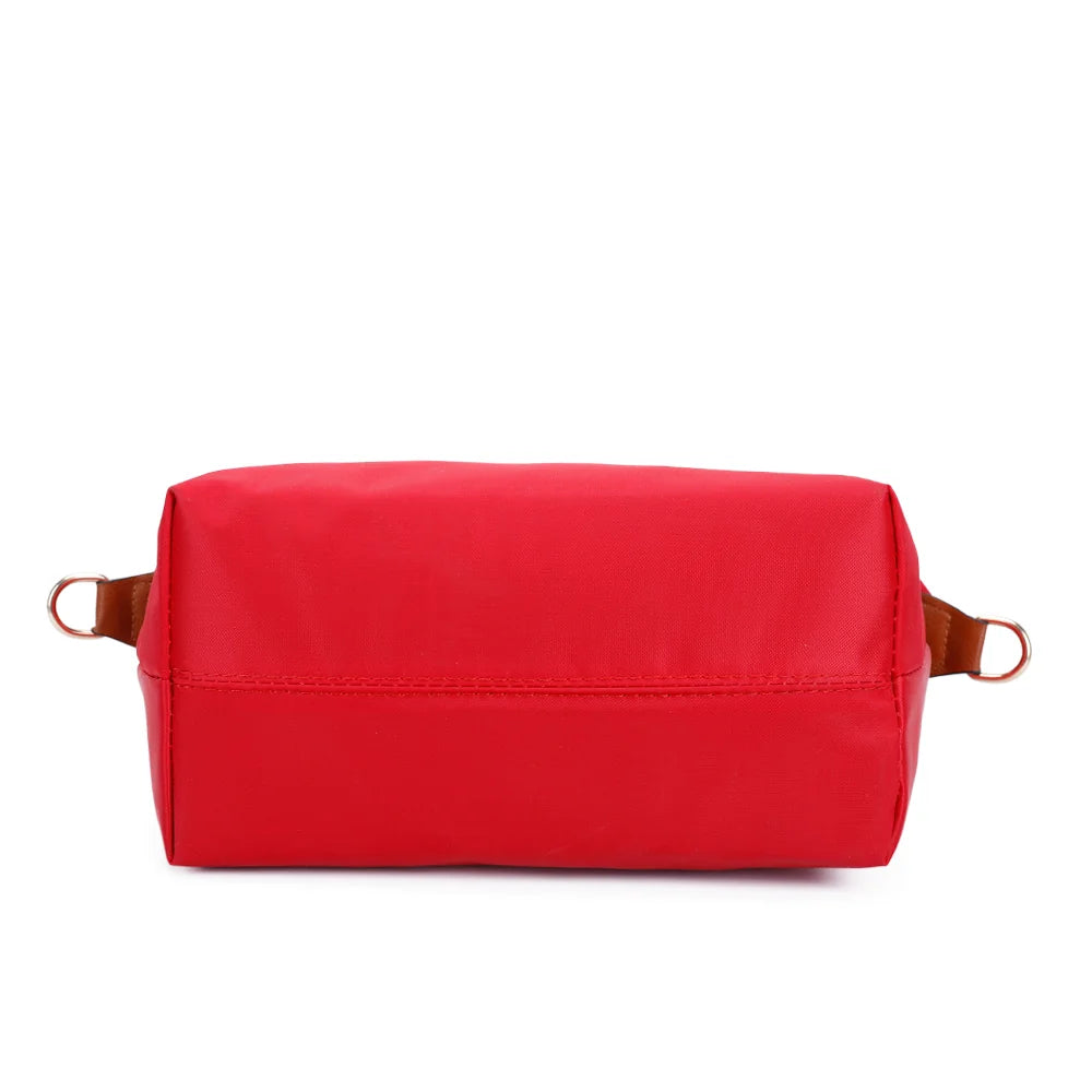 Dessous de La Balade rouge en nylon léger, format compact de 29 × 13 cm – réf. Z-01