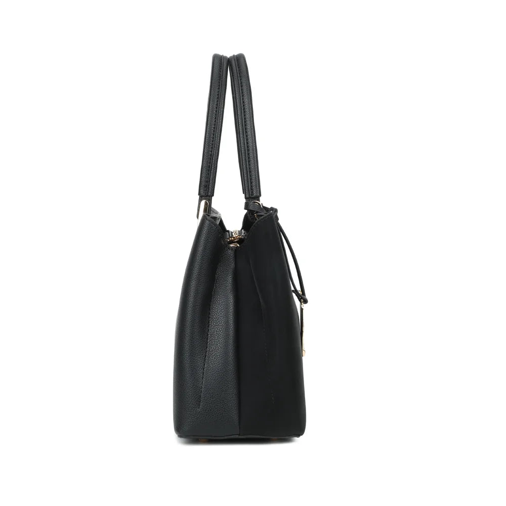 Profil du La Bellamy noir : 12 cm de profondeur pour ranger les essentiels du quotidien – réf. G-7507-1
