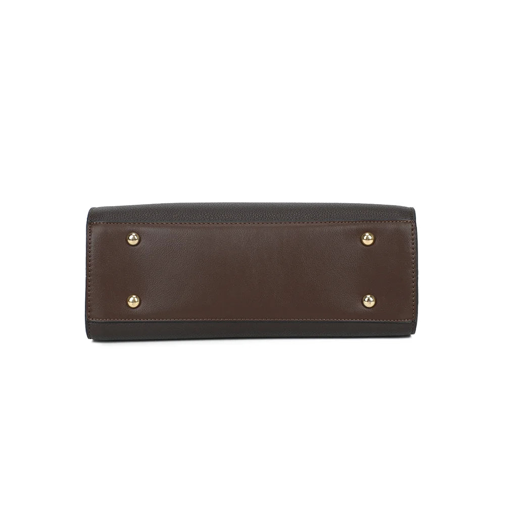 Dessous de La Belléa café, base plate qui permet au sac de tenir droit une fois posé – réf. M-9463