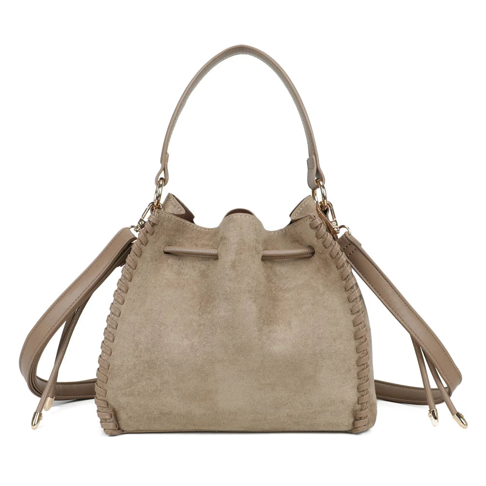 Dos du sac La Belmira taupe foncé, corps à l’aspect suédé bordé d’un laçage ton sur ton – réf. R-2073