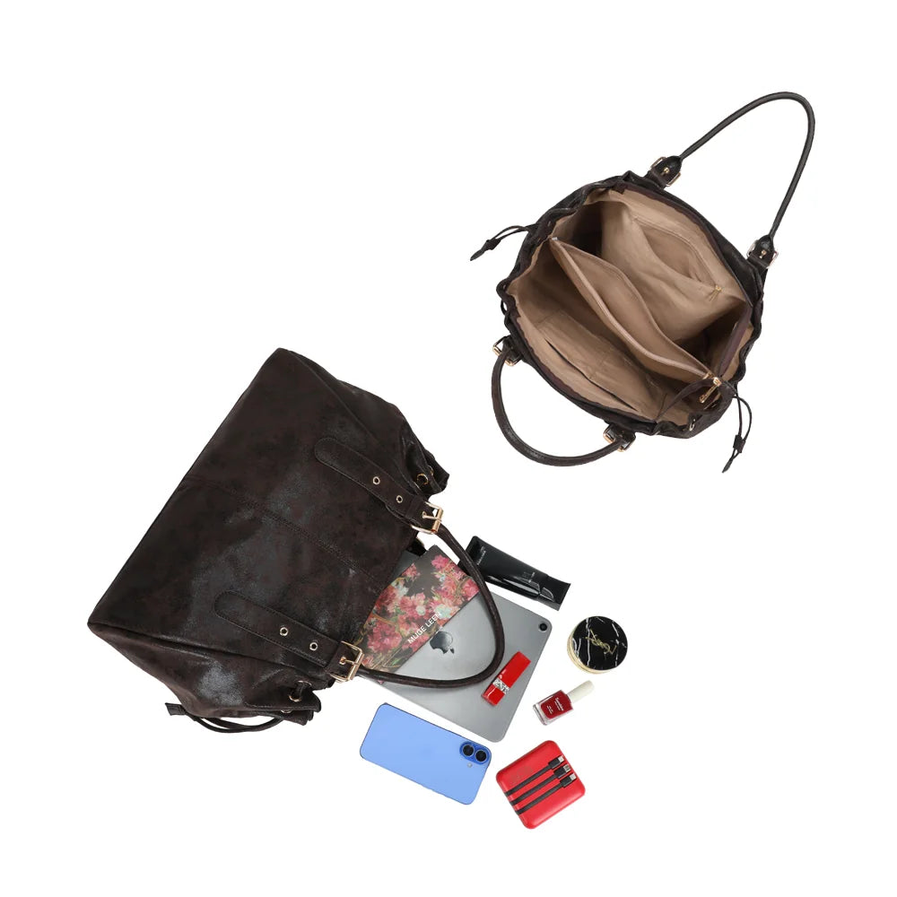 Intérieur du cabas La Boréale café : plusieurs compartiments et poches pour ranger tablette et essentiels – réf. R-62080-3-AIR