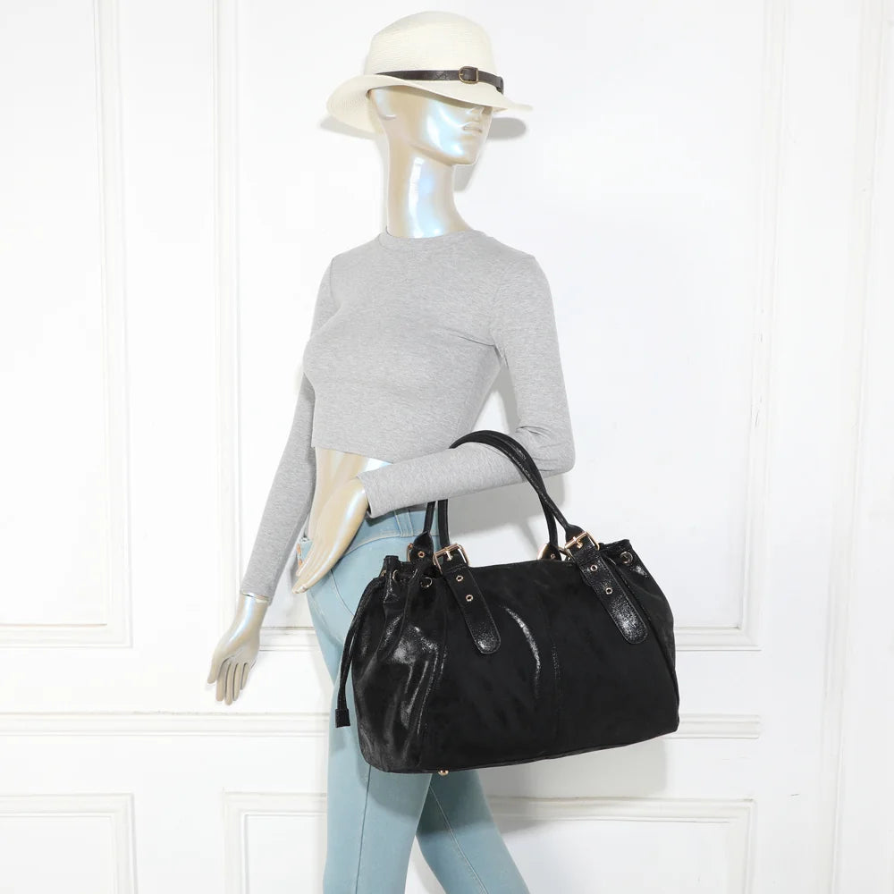 Sac cabas femme La Boréale noir porté à l’épaule grâce à ses deux anses de 19 cm – réf. R-62080-3-AIR