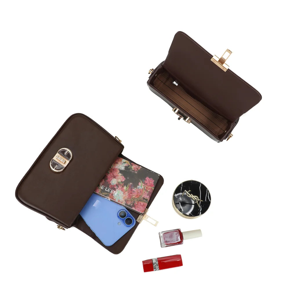 Intérieur du sac La Caliane coffee : compartiment sous rabat qui accueille un smartphone – réf. YL-26023