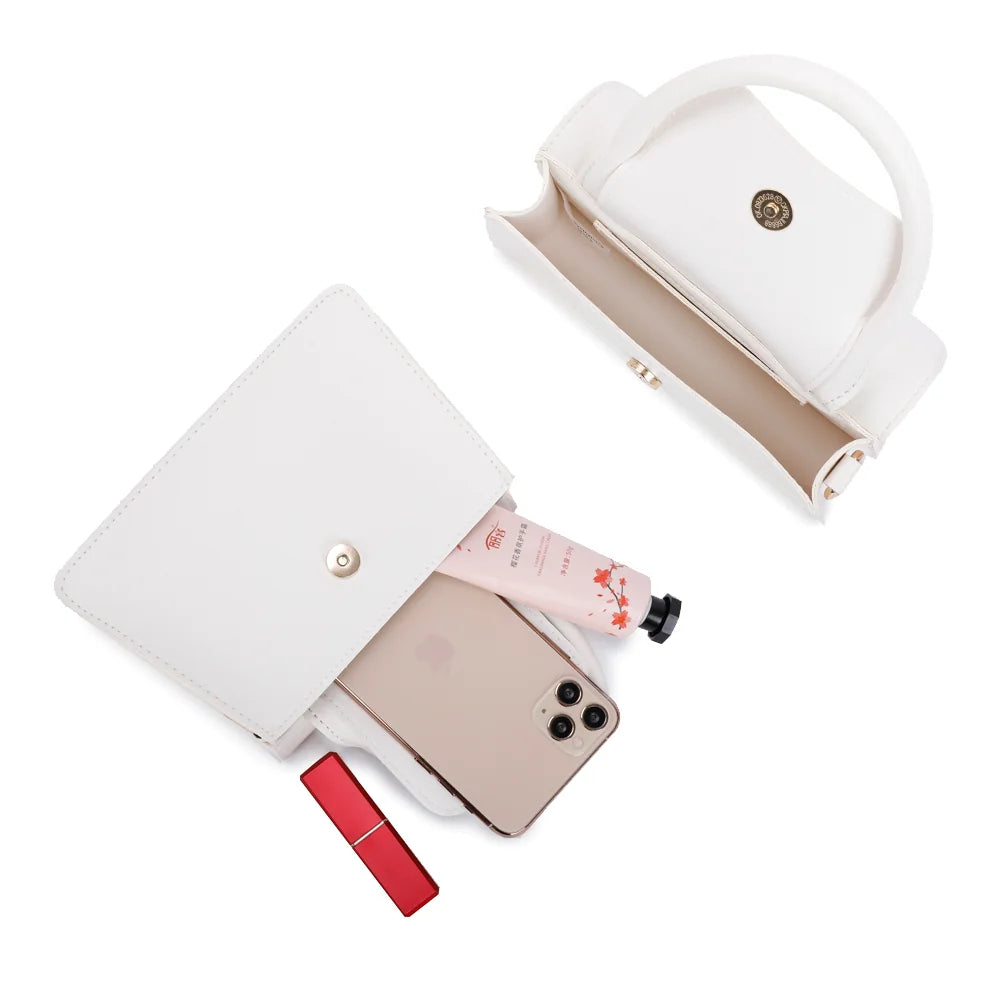 Intérieur de La Céleste blanc : un smartphone, une crème pour les mains et un rouge à lèvres – réf. R-1635