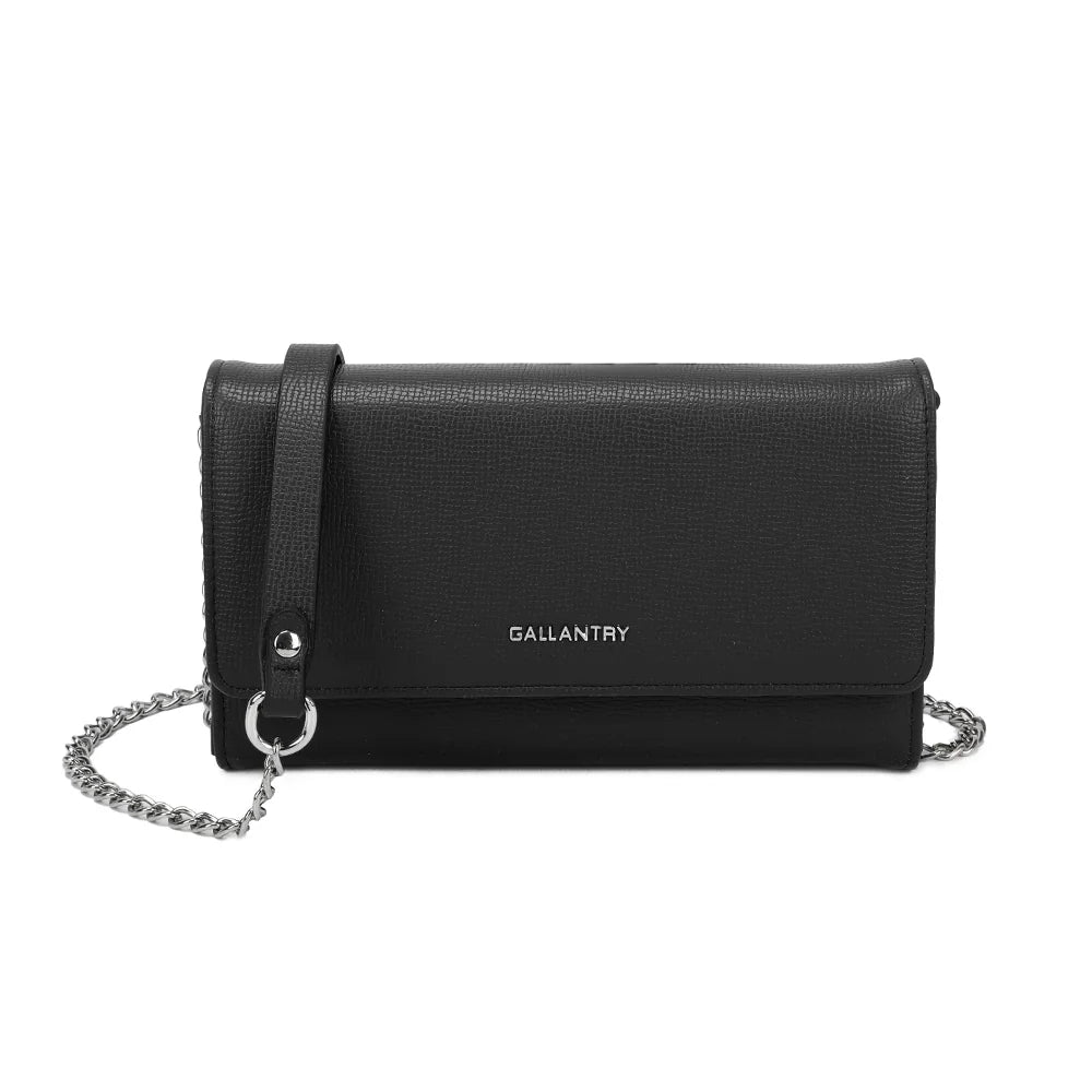 Pochette femme à chaîne La Célina noir, rabat texturé et plaque logo métal – Gallantry Paris – réf. SF-69049