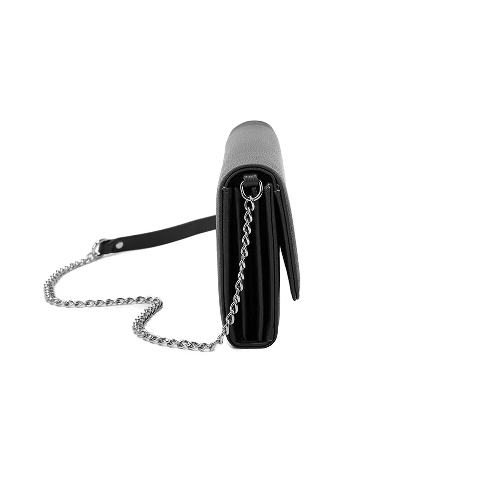 Profil de La Célina noir : un format fin de 4 cm de profondeur, facile à glisser partout – réf. SF-69049