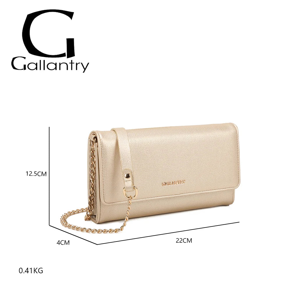 Dimensions de La Célina or : 22 × 4 × 12,5 cm pour 0,41 kg, un format pochette compact – réf. SF-69049