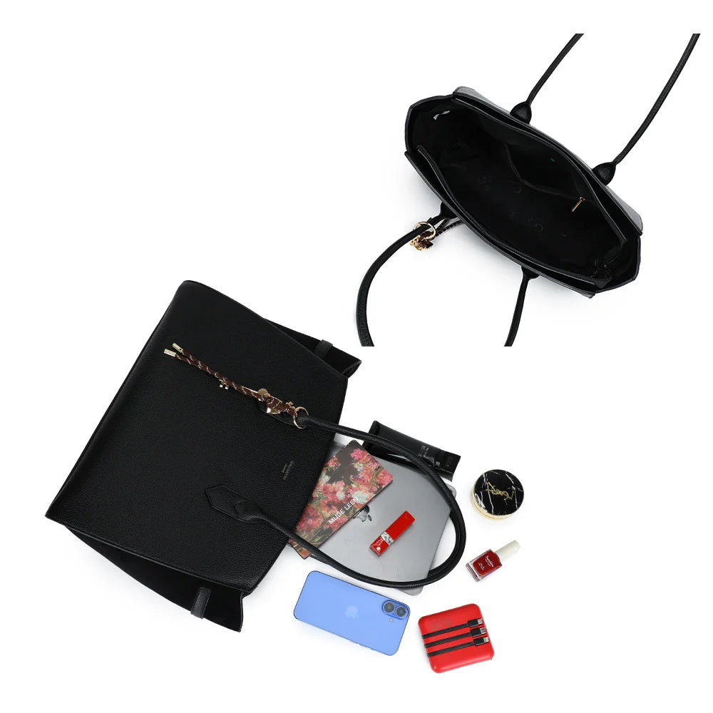 Intérieur de La Chiara noir : grand compartiment zippé et organisé pour vos essentiels – réf. R-2058
