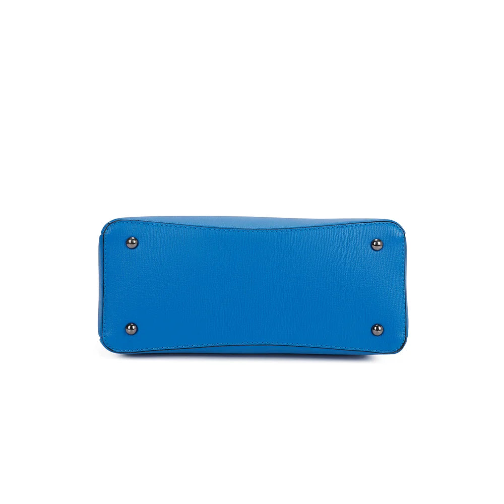 Dessous du sac à main La Coquette bleu électrique avec ses pieds métalliques – réf. DQ-815
