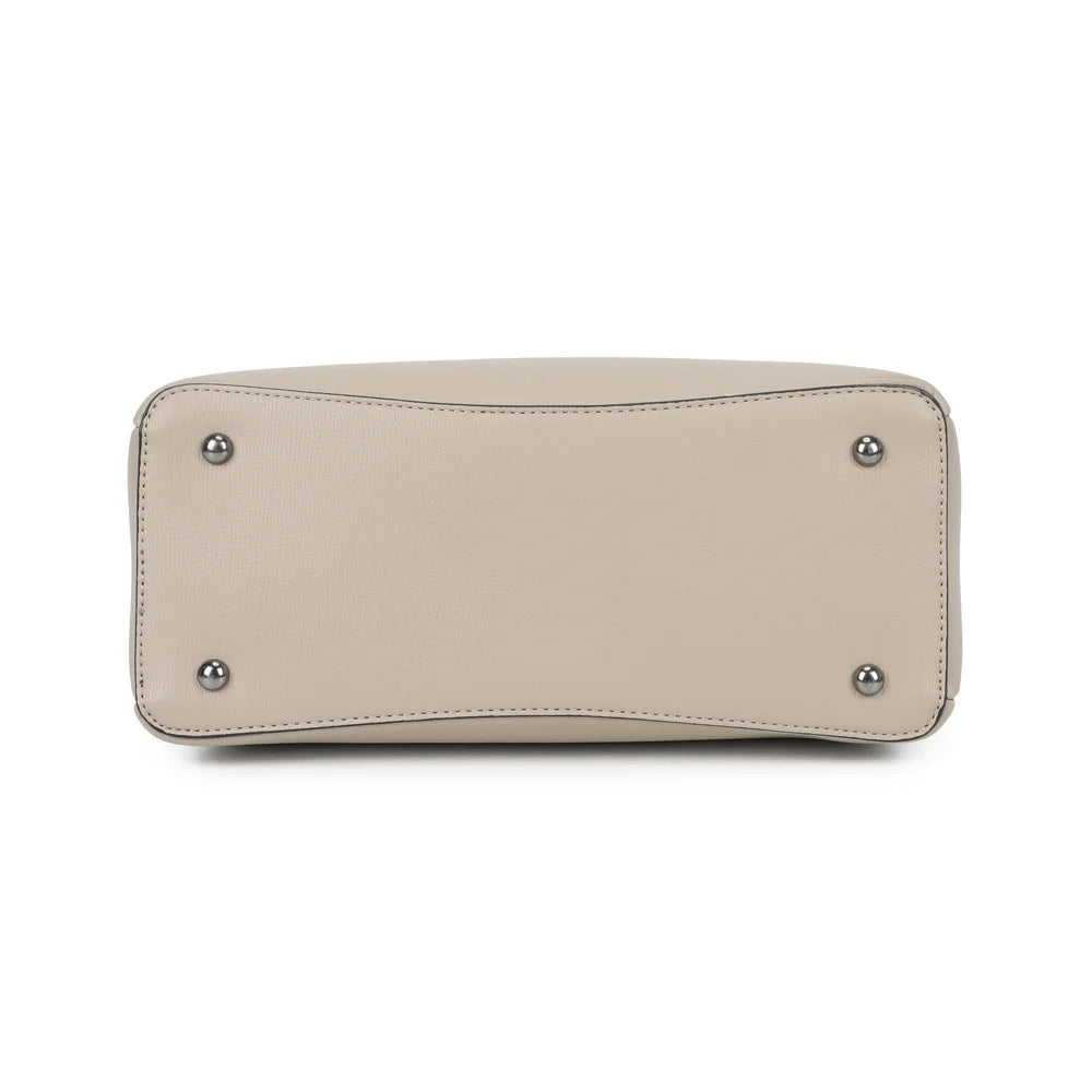 Dessous du sac à main La Coquette taupe foncé avec ses pieds métalliques – réf. DQ-815