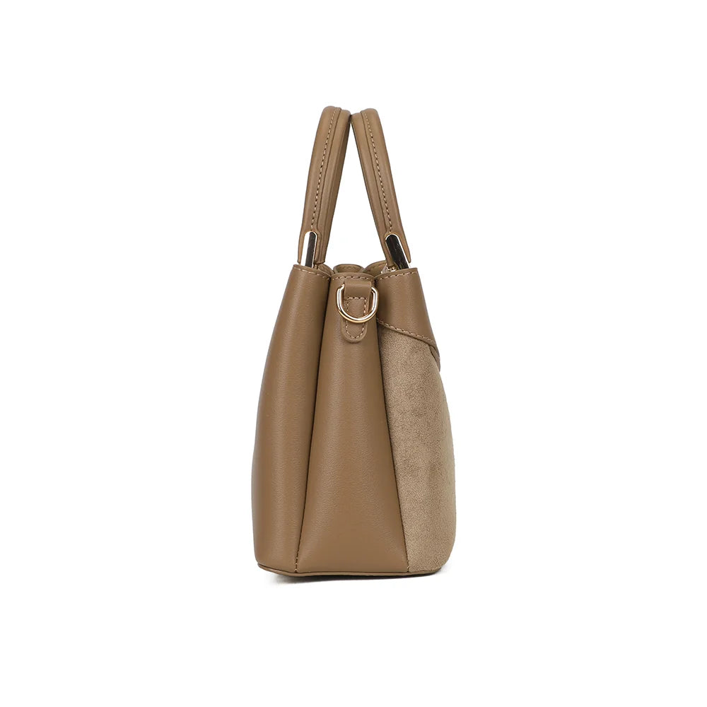Profil de La Cyrielle taupe foncé : soufflet de 12 cm et anneau doré pour la bandoulière – réf. A-9178-1