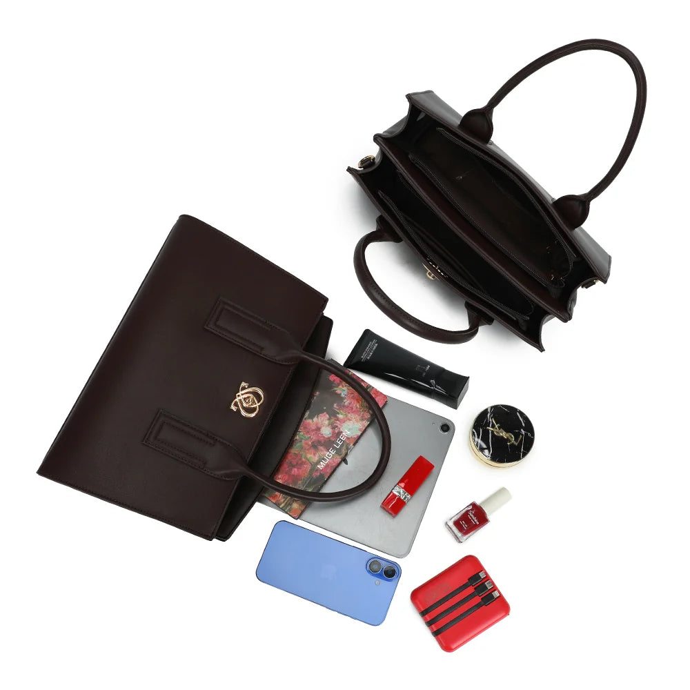 Intérieur compartimenté de La Déliane café, avec téléphone, tablette compacte et beauté – réf. LS-76004