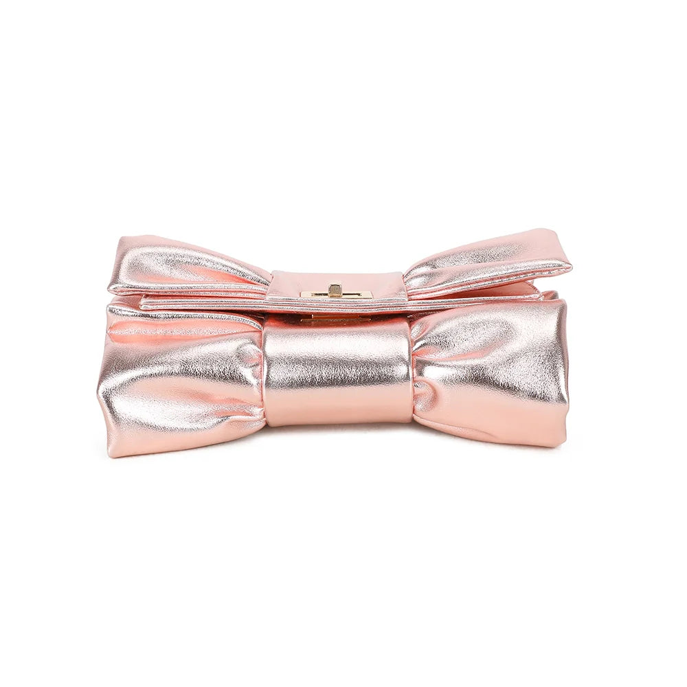 Dessous de la pochette La Diva rose, vue de la base du nœud froncé sur 24 cm de large – réf. DQ-37006