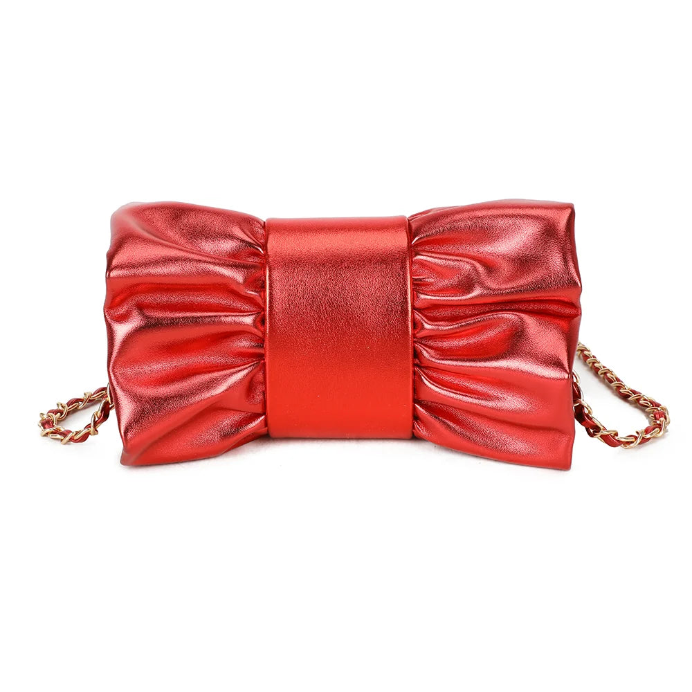 Vue de dos de la pochette La Diva rouge, pour apprécier sa forme de nœud sous tous les angles – réf. DQ-37006