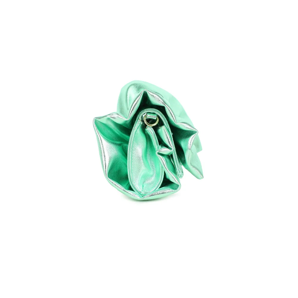 Profil de la pochette La Diva vert : un format fin de 6 cm de profondeur, facile à emporter – réf. DQ-37006