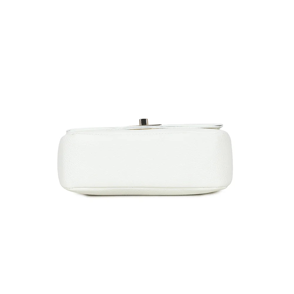 Vue du dessous du La Divine blanc, format compact de 24 × 8 cm en simili cuir grainé – réf. R-2050