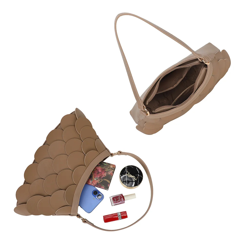 Intérieur de La Écaille taupe foncé : compartiment zippé avec poches pour ranger les essentiels – réf. G-7517