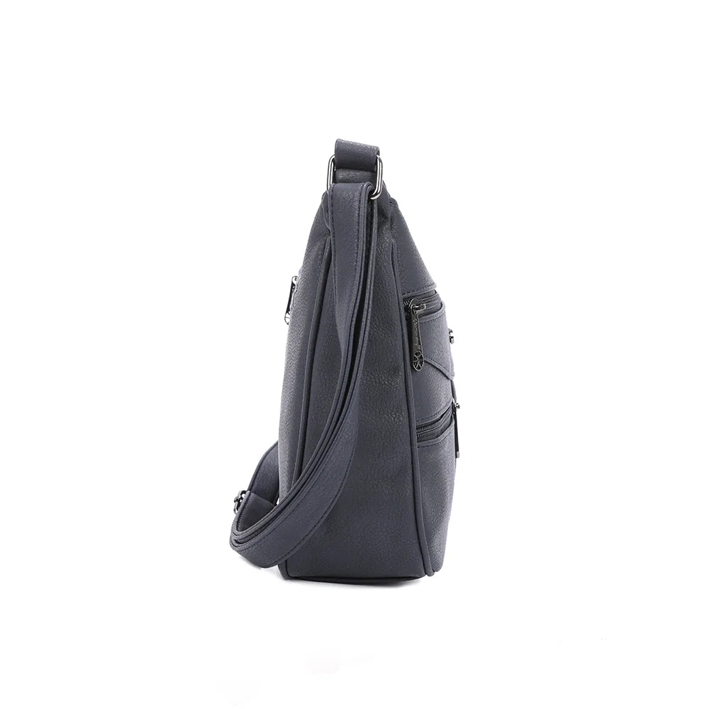 Profil du sac La Elya bleu foncé : un format de 10 cm de profondeur, avec sa bandoulière attachée par anneaux – réf. Z-83001