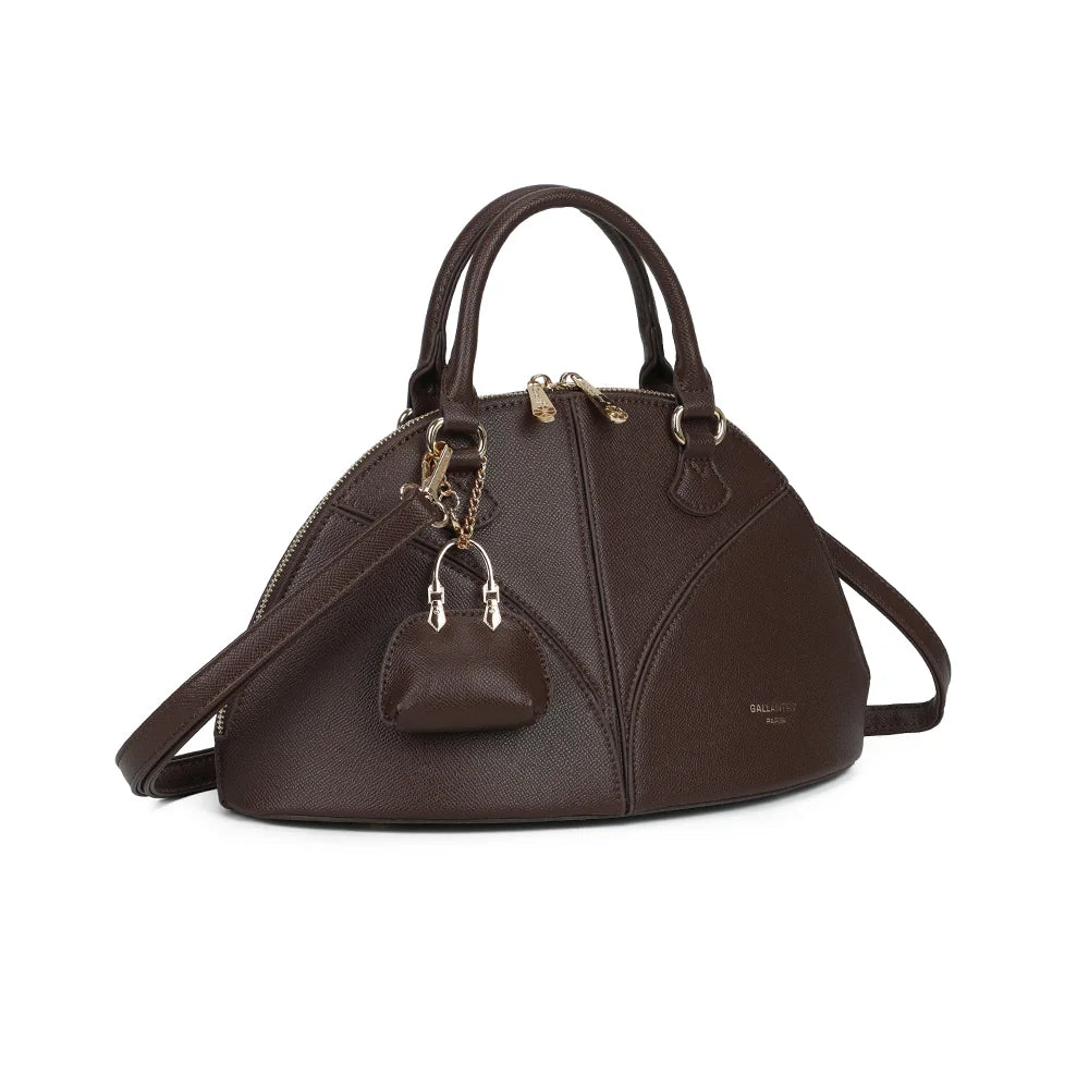 La Éminence café de trois quarts : silhouette arrondie, coutures en pétales et double zip doré – réf. DQ-8738